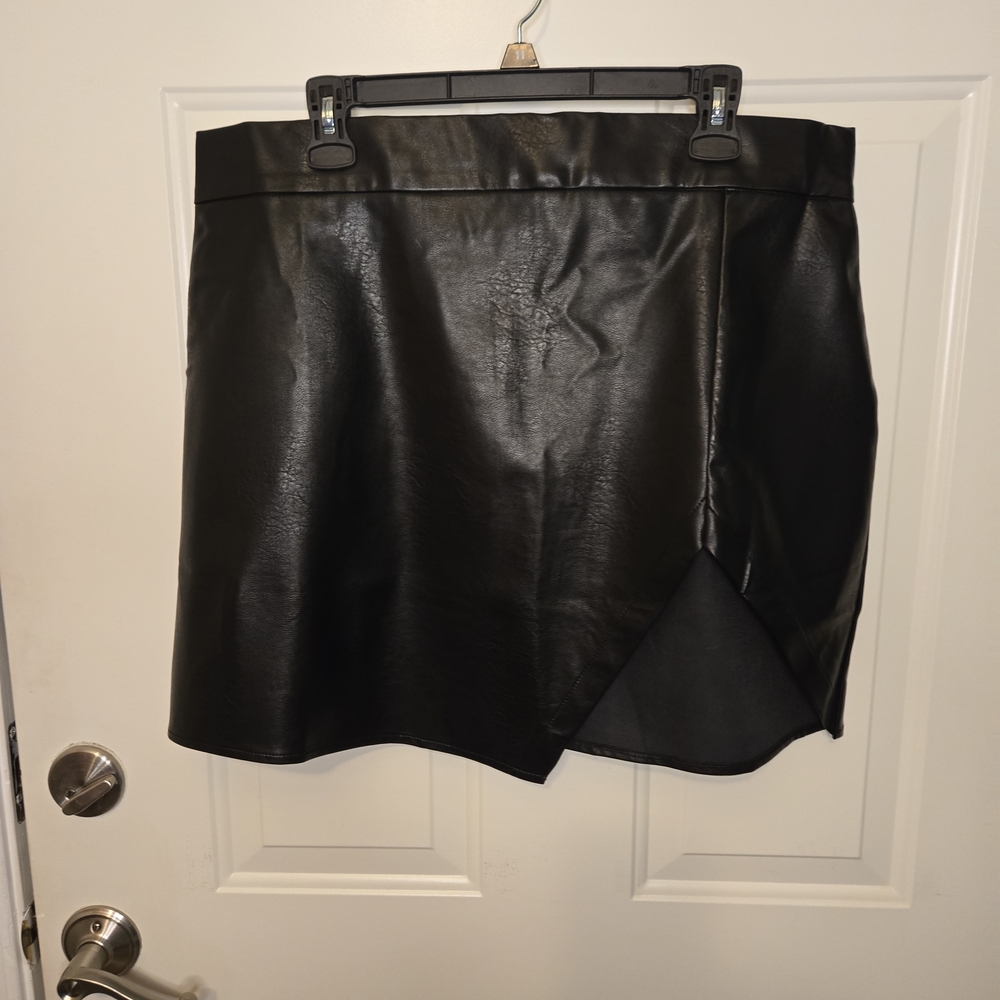 Choies Black Faux Leather Mini Skirt